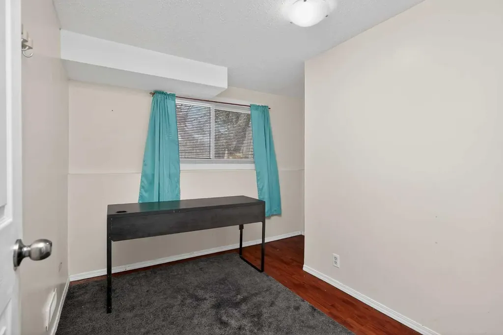 2240A 43 Street SE Calgary AB T2B 1H5