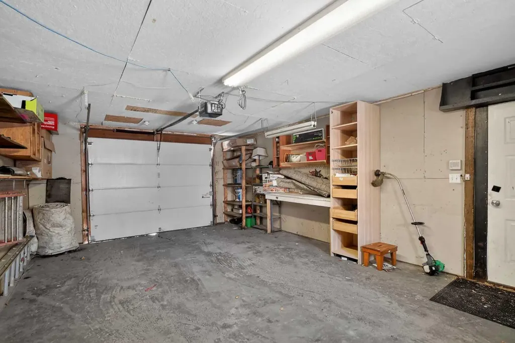 2240A 43 Street SE Calgary AB T2B 1H5
