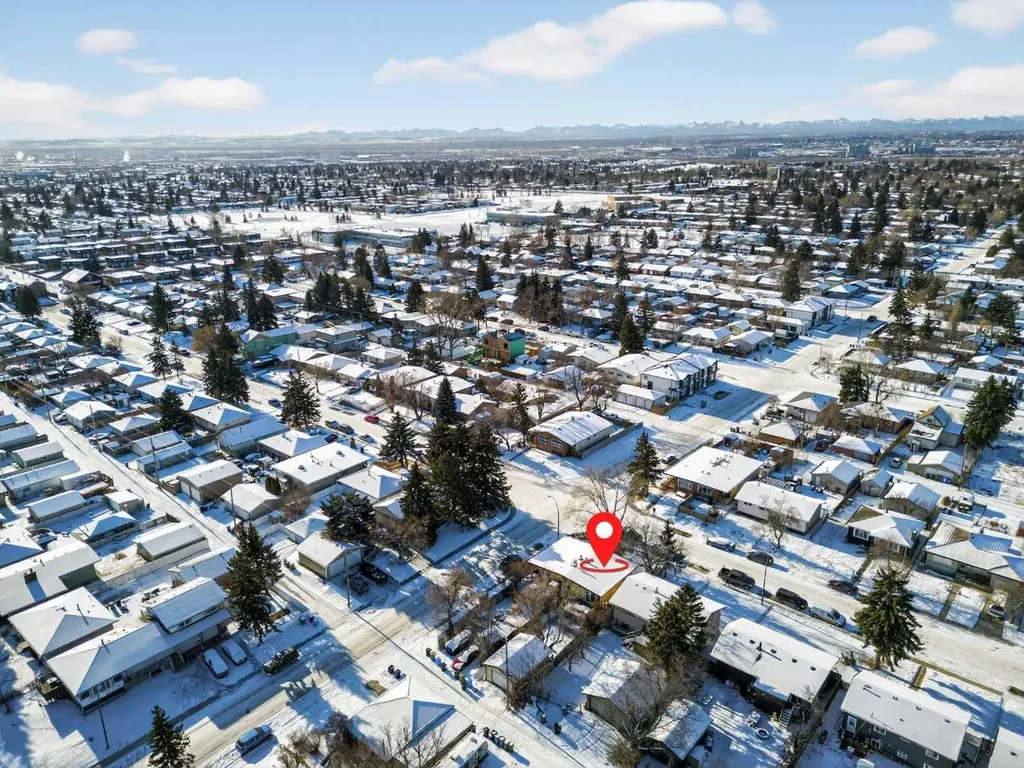 2240A 43 Street SE Calgary AB T2B 1H5