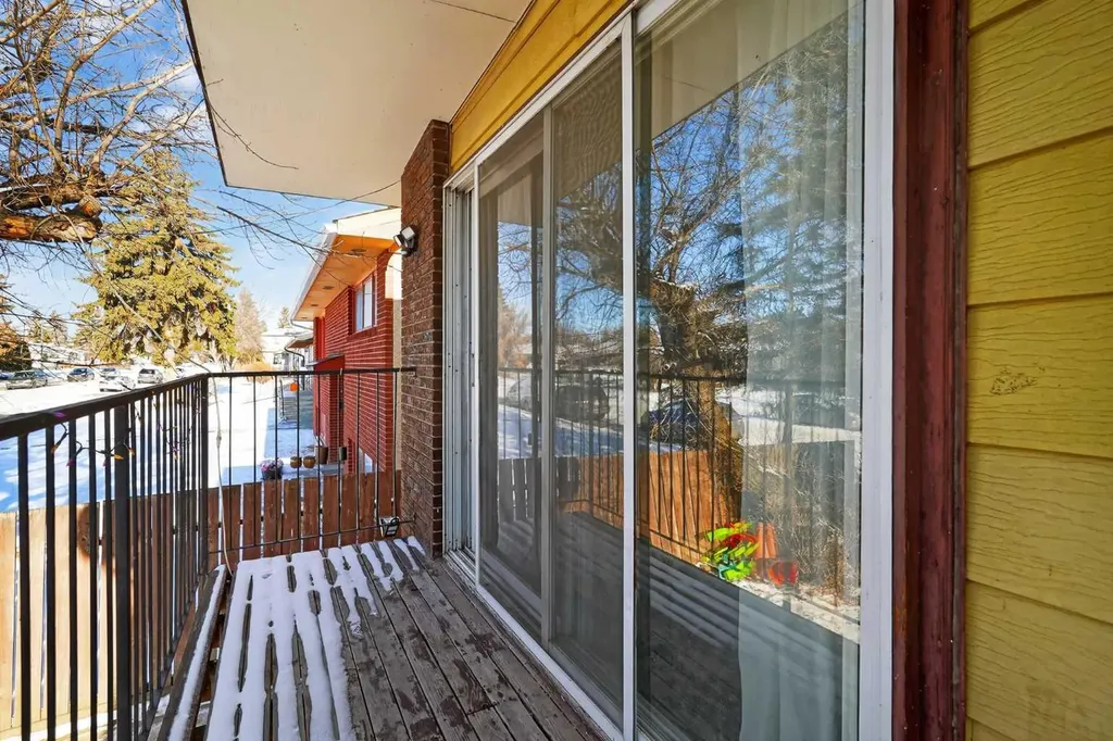 2240A 43 Street SE Calgary AB T2B 1H5