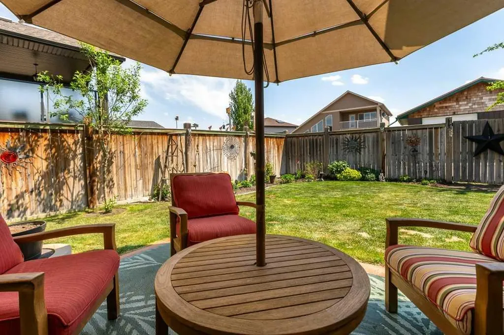 2193 High Country Rise NW High River AB T1V 0E2