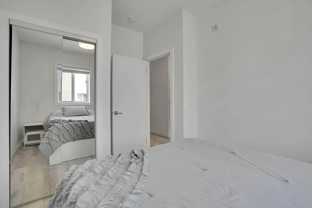 4012 Kovitz Lane NW Calgary AB T3B 6H3