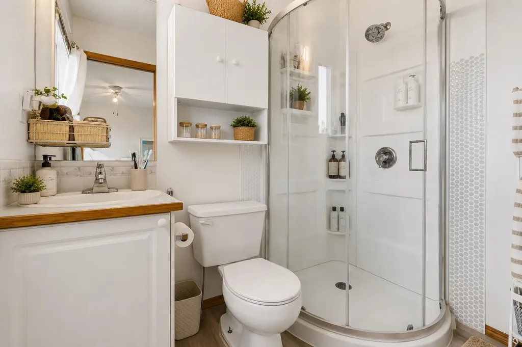222 Anderson Grove SW Calgary AB T2W 6H7