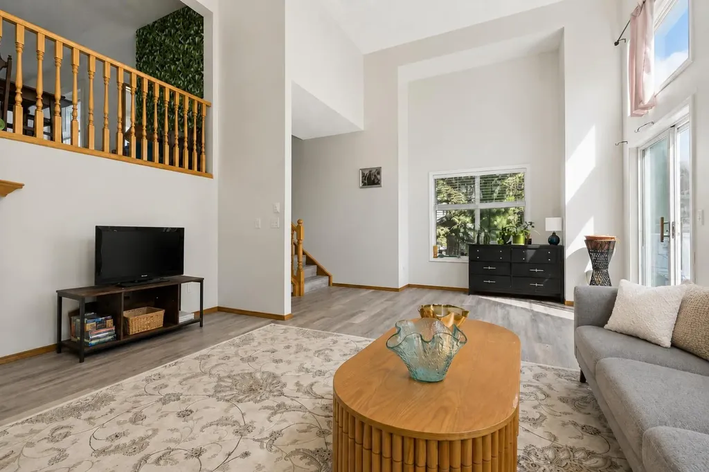 222 Anderson Grove SW Calgary AB T2W 6H7