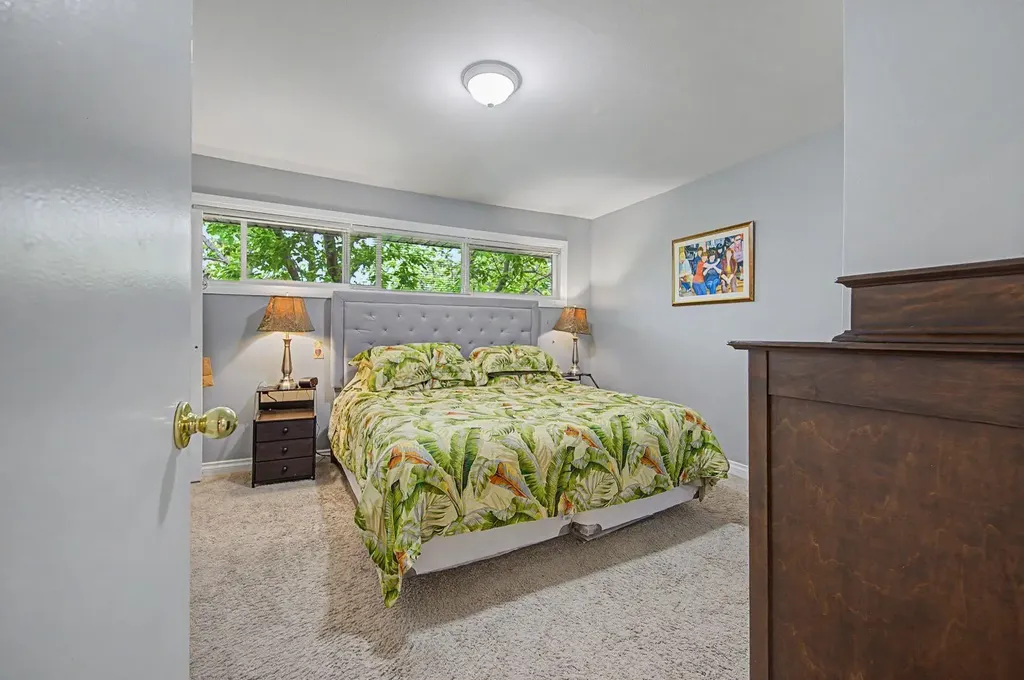 633 Regal Park NE Calgary AB T2E 0S6