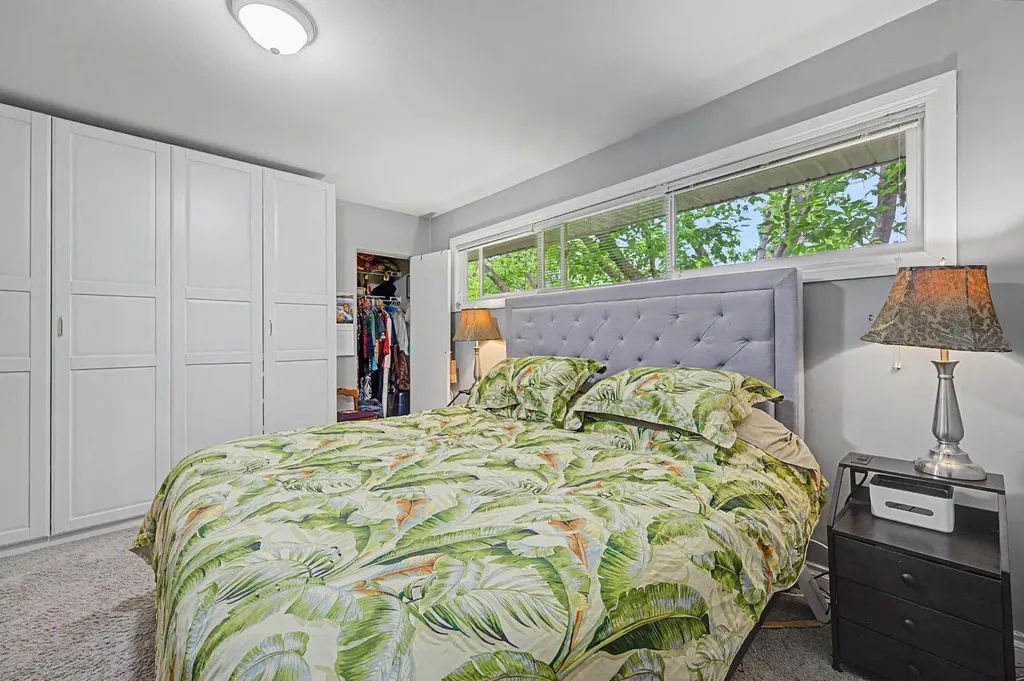 633 Regal Park NE Calgary AB T2E 0S6