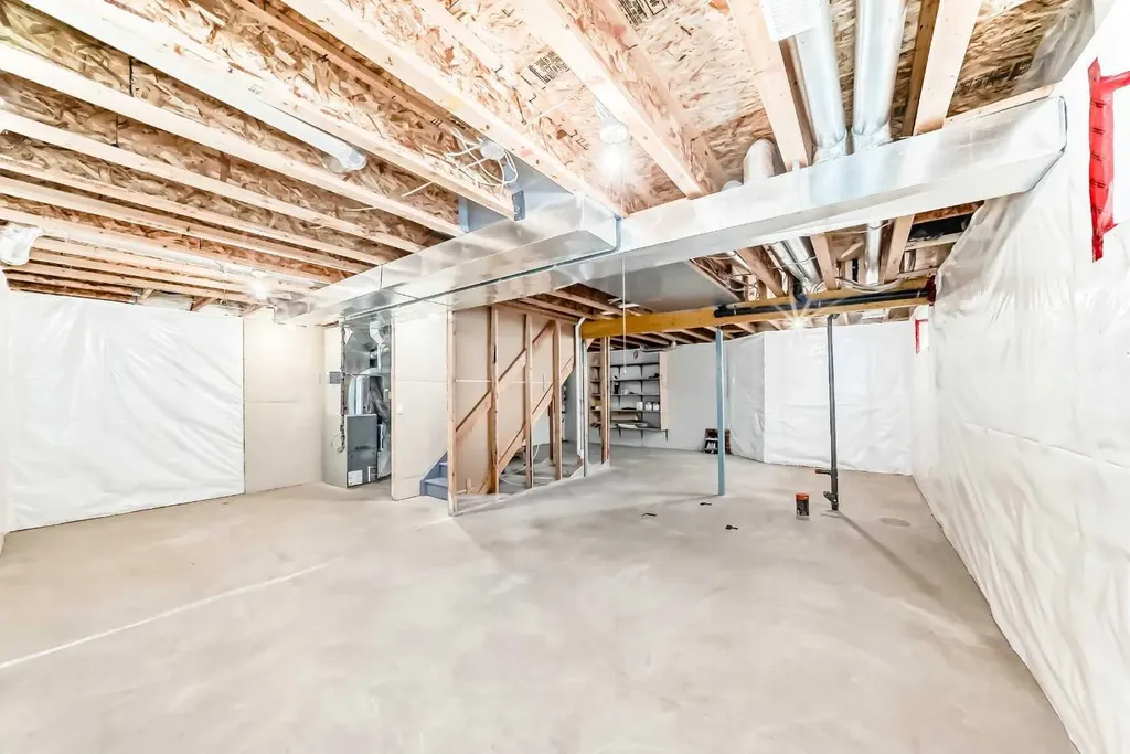24 Evanscove Heights NW Calgary AB T3P 1G1