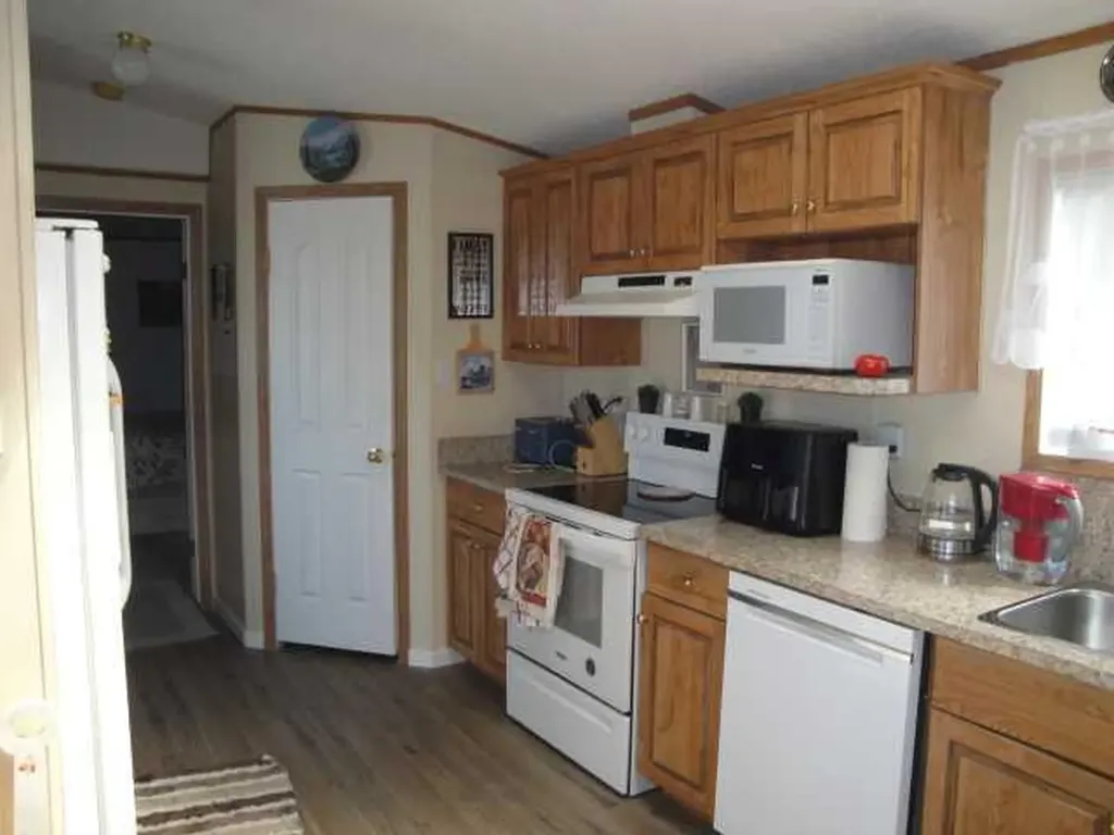 3307 31st Street S Lethbridge AB T1K 7K3