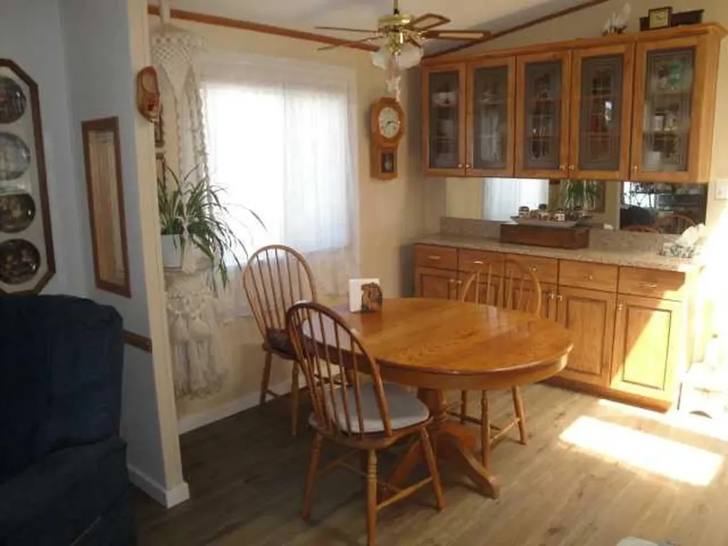 3307 31st Street S Lethbridge AB T1K 7K3