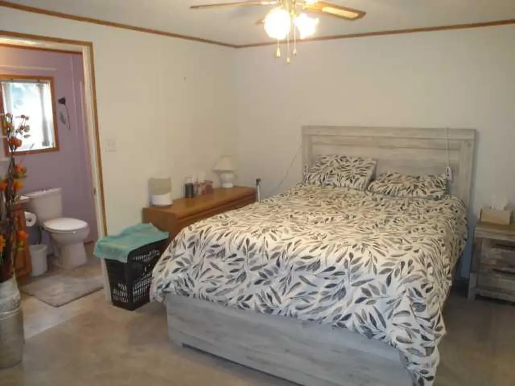3307 31st Street S Lethbridge AB T1K 7K3