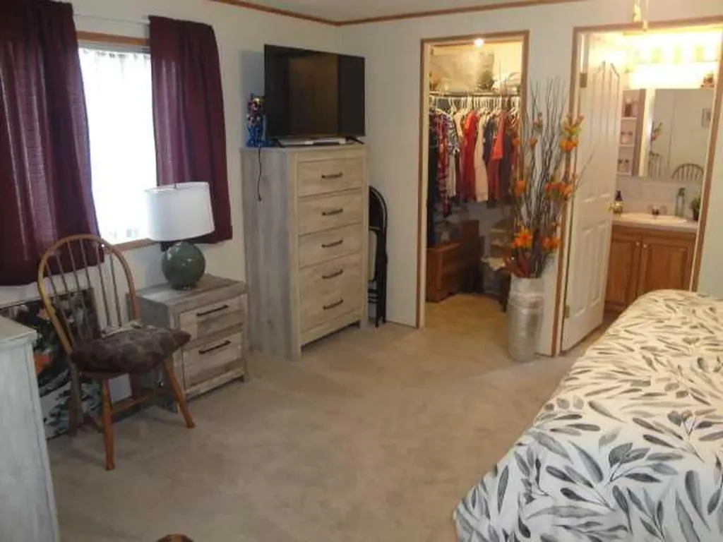 3307 31st Street S Lethbridge AB T1K 7K3