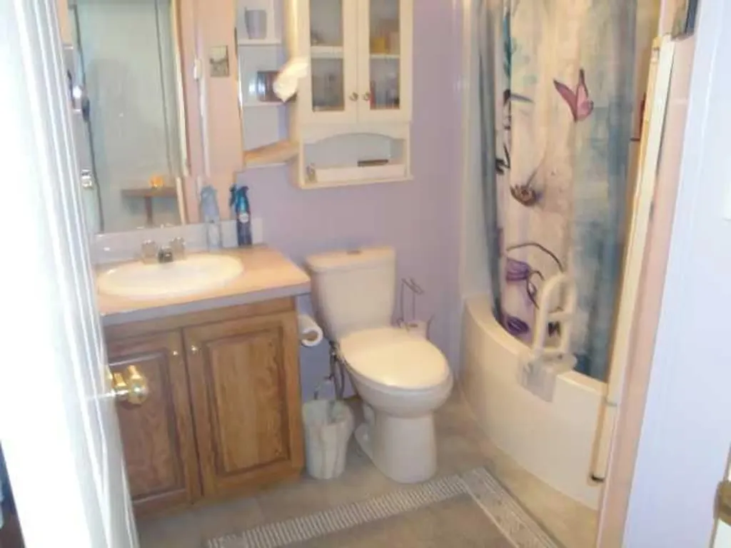 3307 31st Street S Lethbridge AB T1K 7K3