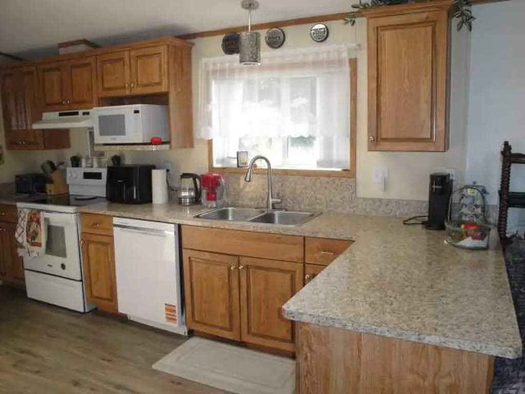 3307 31st Street S Lethbridge AB T1K 7K3