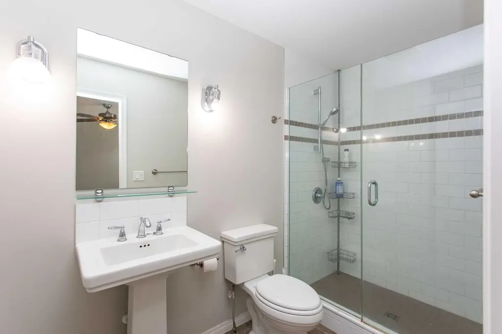 5 Henderson Close Penhold AB T0M 1R0