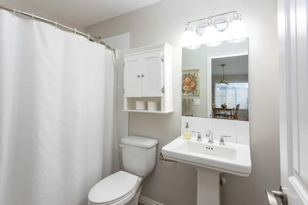 5 Henderson Close Penhold AB T0M 1R0