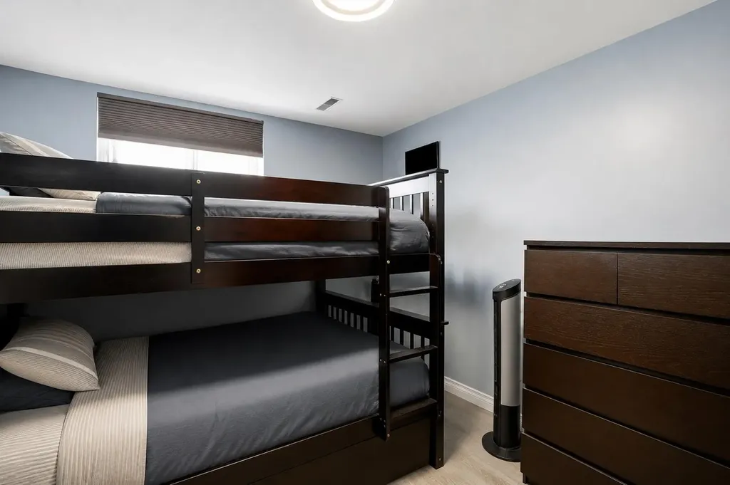 3056 32a Street SE Calgary AB T2B0T3