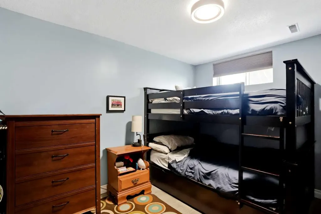 3056 32a Street SE Calgary AB T2B0T3