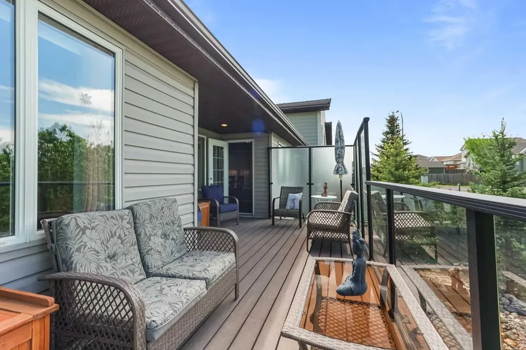 605 Sunridge Crescent W Lethbridge AB T1J 0T4