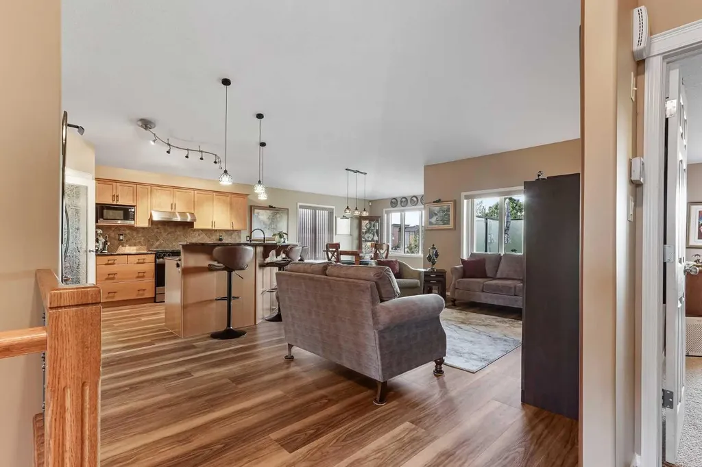 605 Sunridge Crescent W Lethbridge AB T1J 0T4