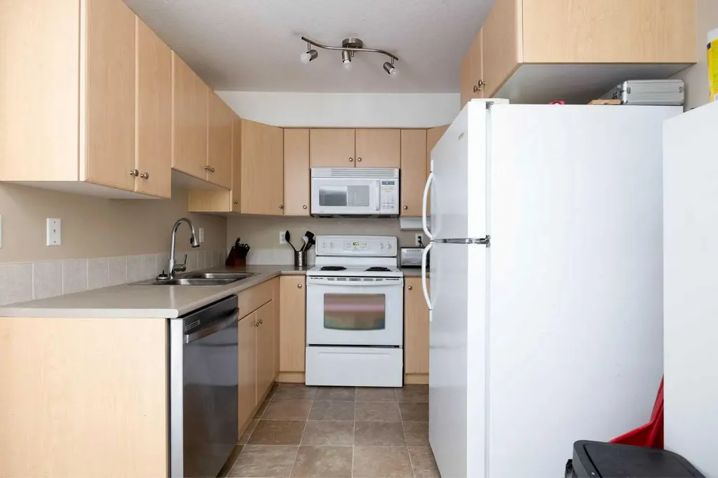 200 Lougheed Drive Fort Mcmurray AB T2P 2V6