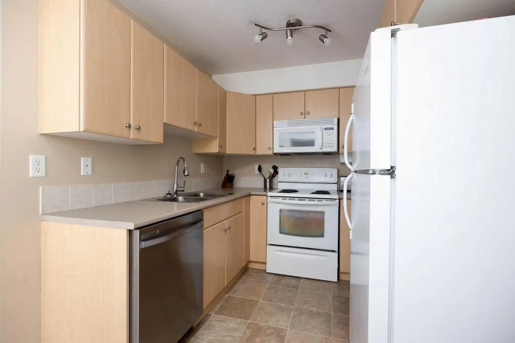 200 Lougheed Drive Fort Mcmurray AB T2P 2V6