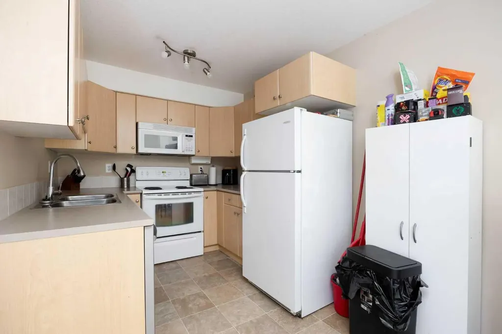 200 Lougheed Drive Fort Mcmurray AB T2P 2V6