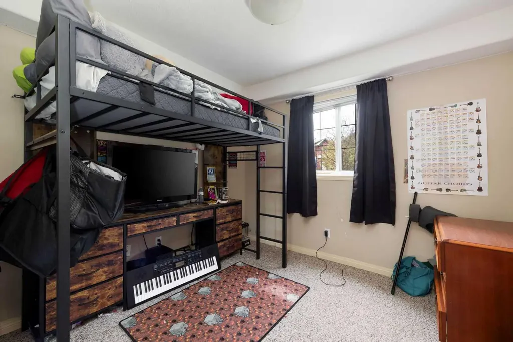 200 Lougheed Drive Fort Mcmurray AB T2P 2V6