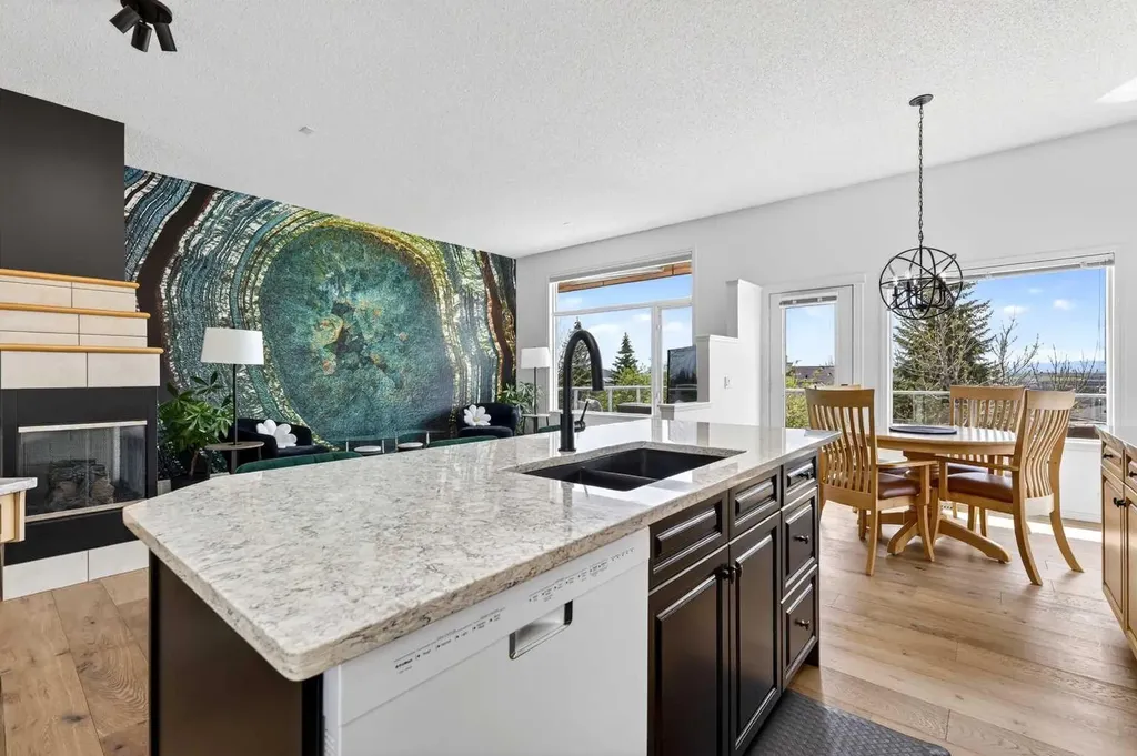 18 Eagleview Place Cochrane AB T4C 1P8