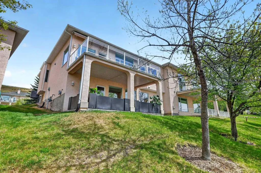 18 Eagleview Place Cochrane AB T4C 1P8