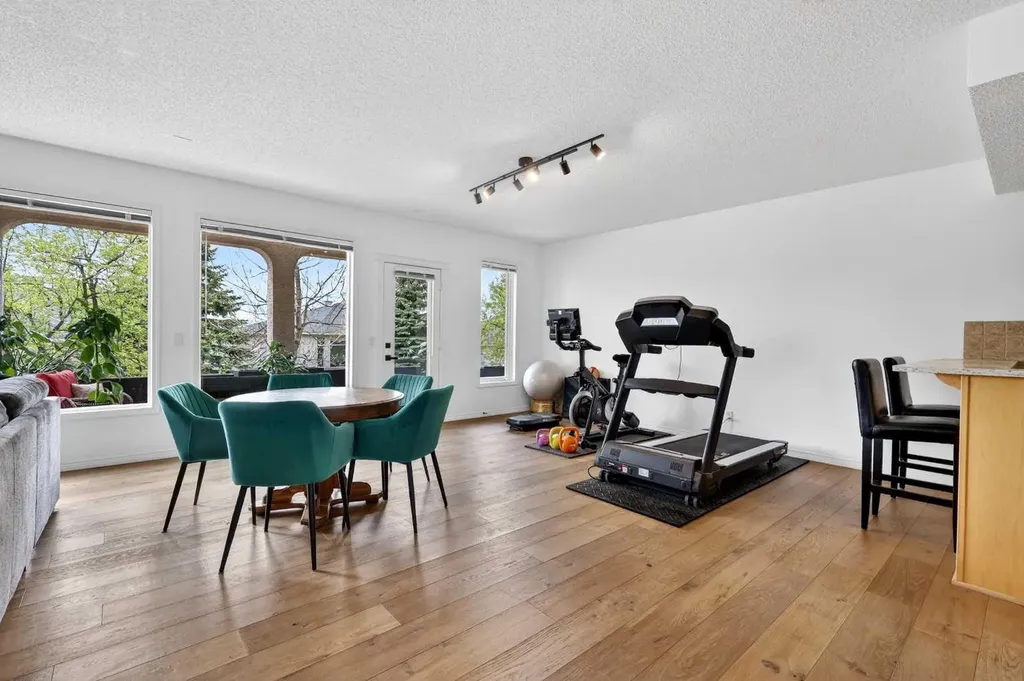 18 Eagleview Place Cochrane AB T4C 1P8