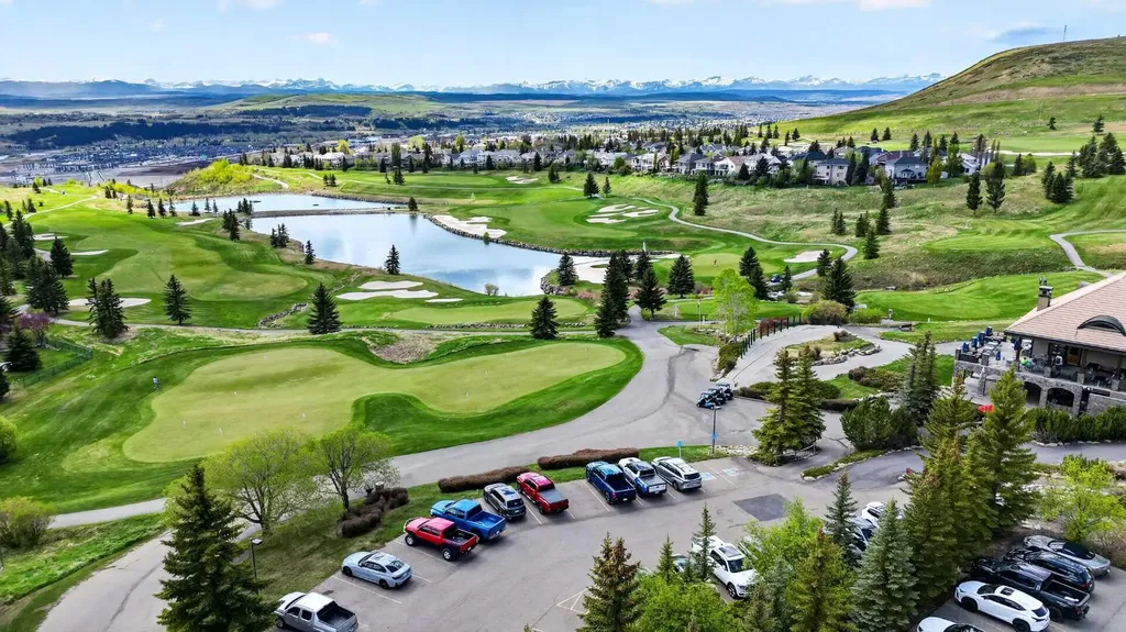 18 Eagleview Place Cochrane AB T4C 1P8