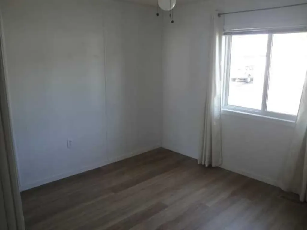 2921 29 Street S Lethbridge AB T1K 6S7