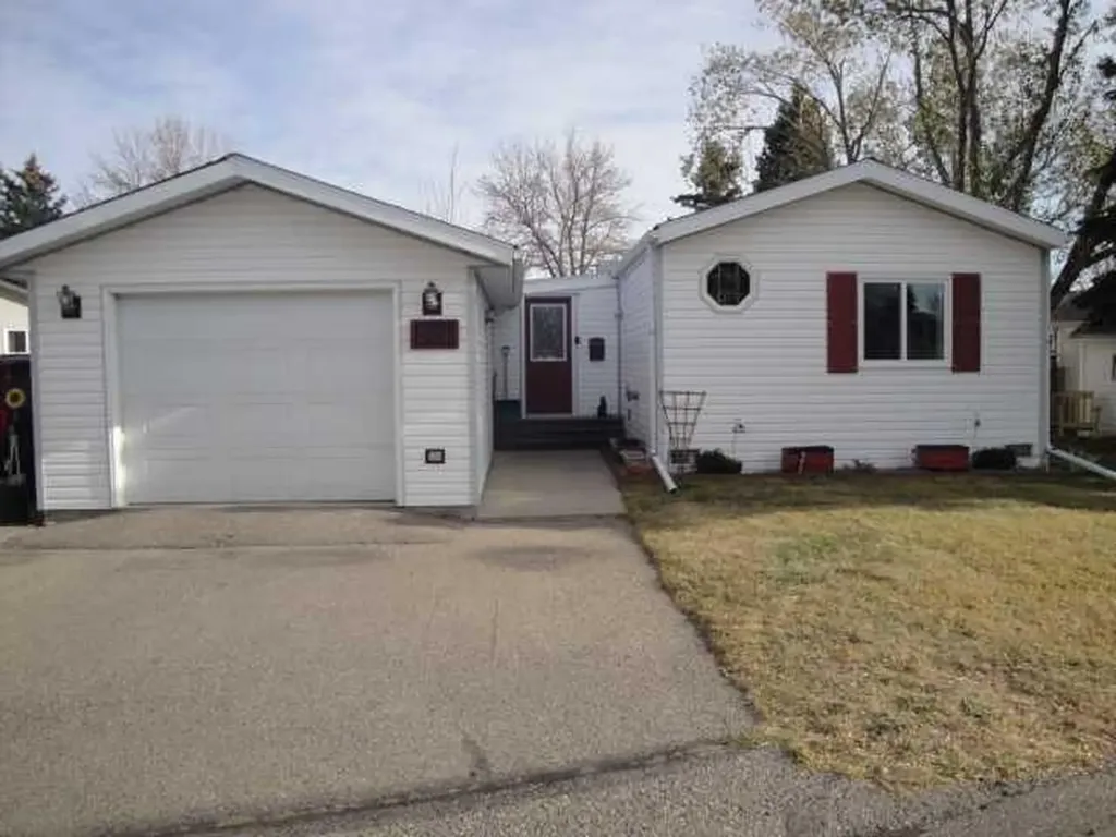 2921 29 Street S Lethbridge AB T1K 6S7