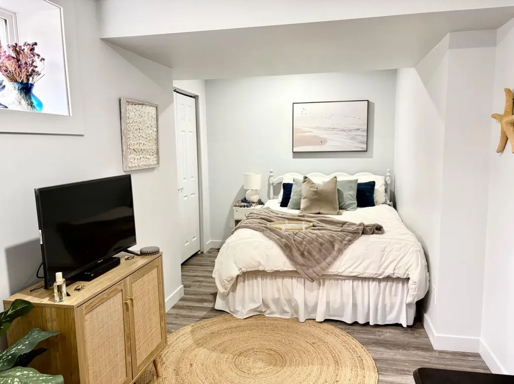 5001 54 Street Rocky Mountain House AB T4T 1E7