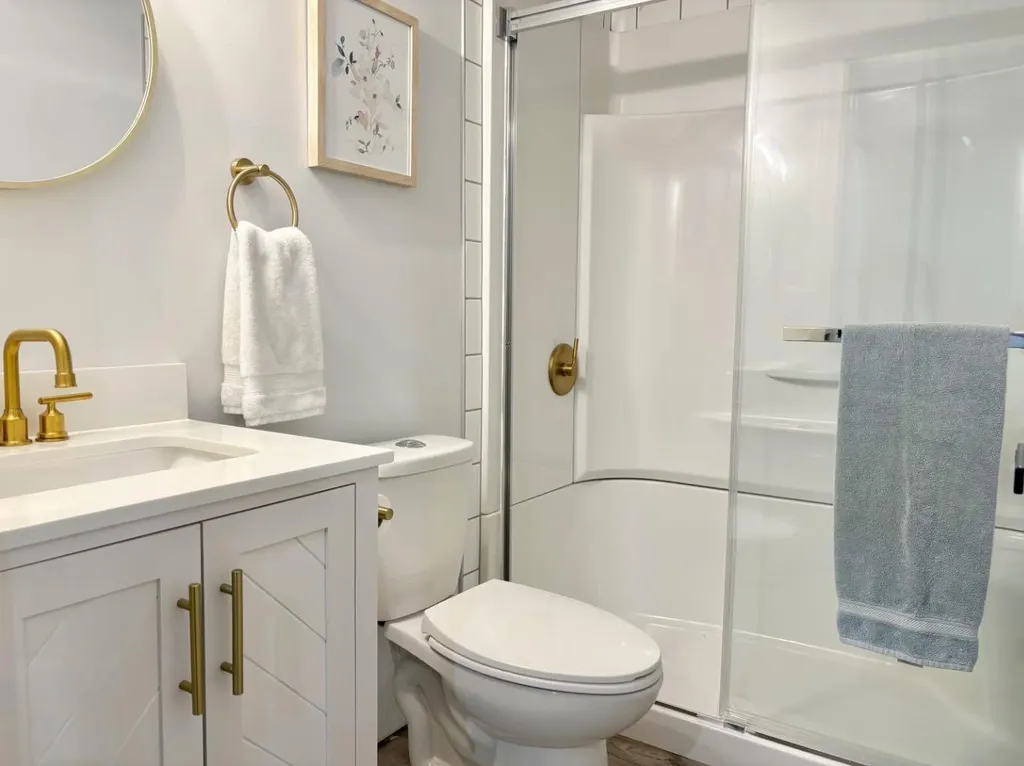 5001 54 Street Rocky Mountain House AB T4T 1E7