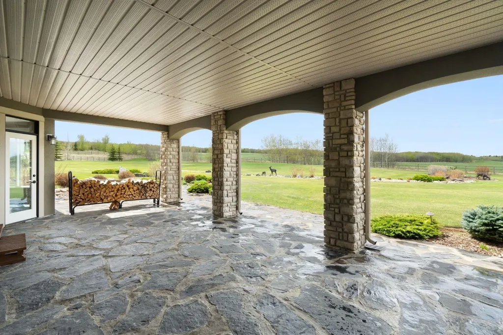 7 Kodiak Springs Cove Rural Rocky View County AB T4C 0B6