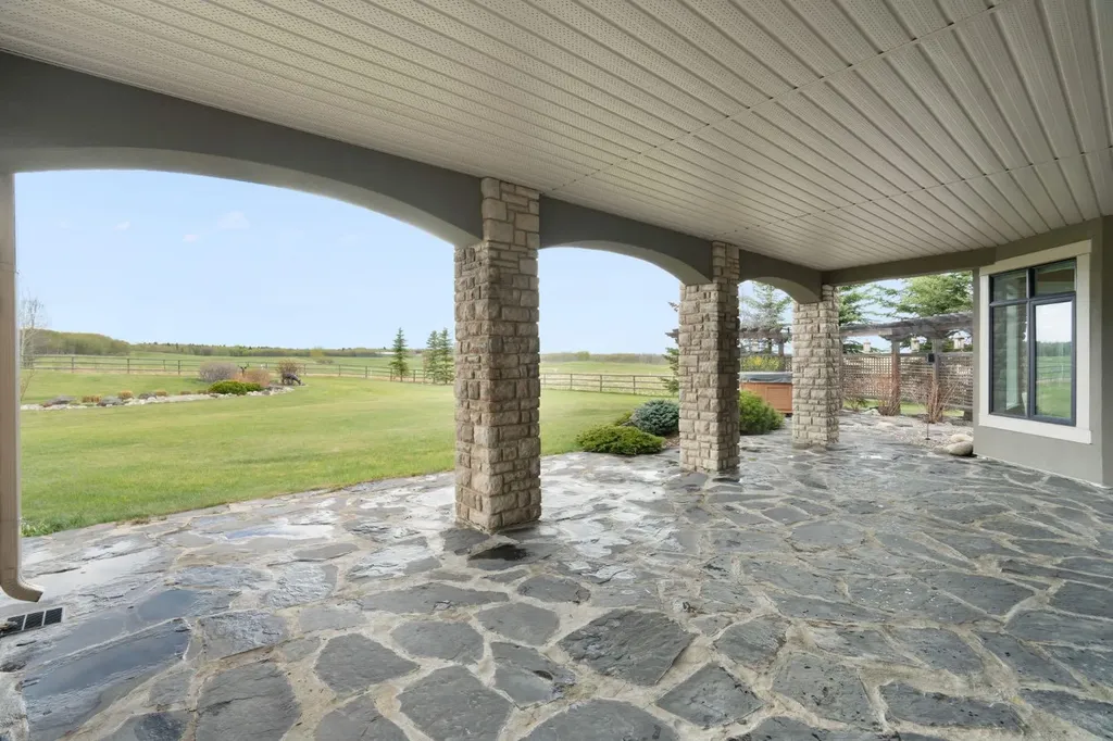 7 Kodiak Springs Cove Rural Rocky View County AB T4C 0B6