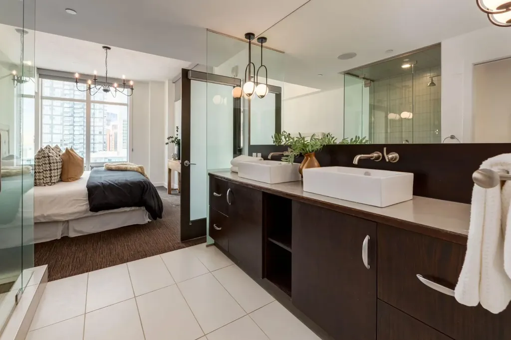 530 12 Avenue SW Calgary AB T2R 0B1