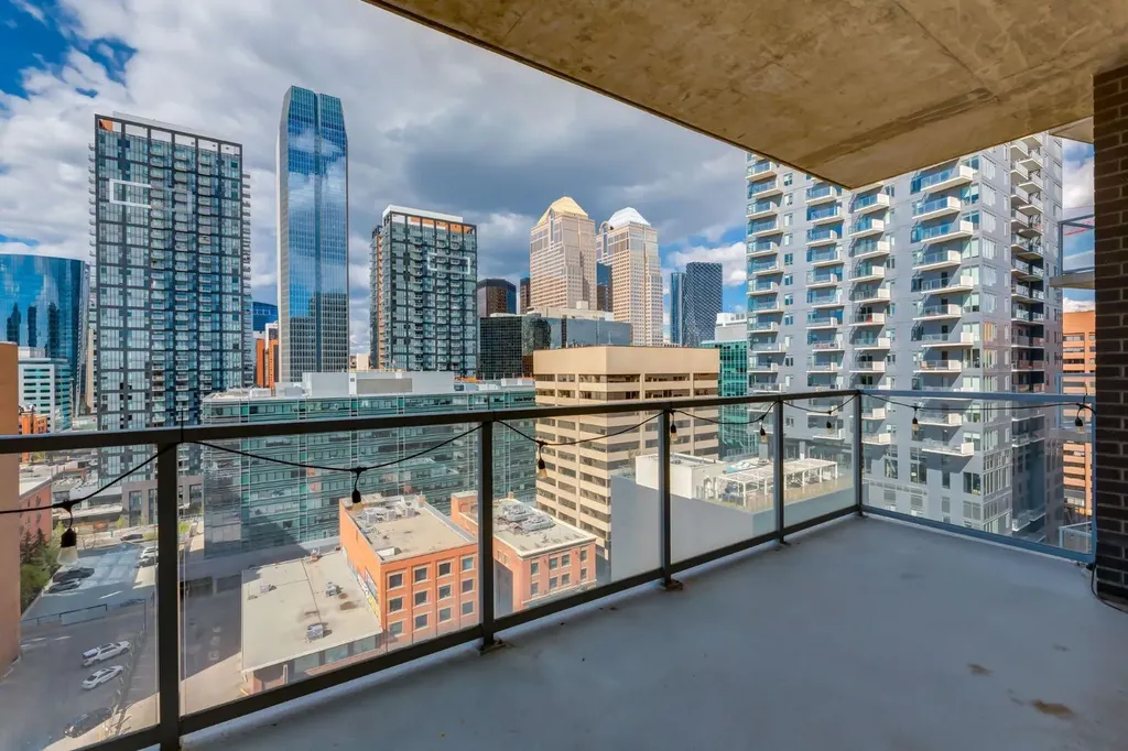 530 12 Avenue SW Calgary AB T2R 0B1