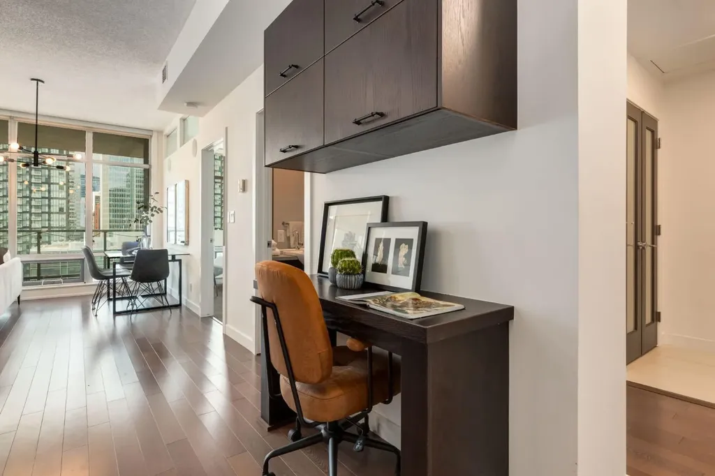 530 12 Avenue SW Calgary AB T2R 0B1