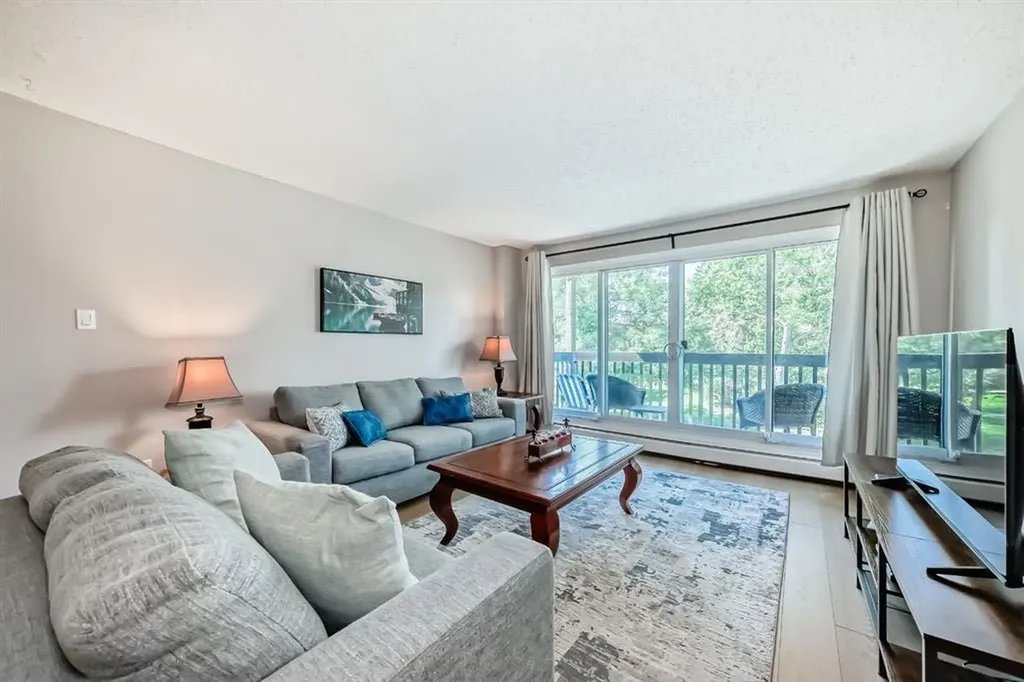 8948 Elbow Drive SW Calgary AB T2V 0H9