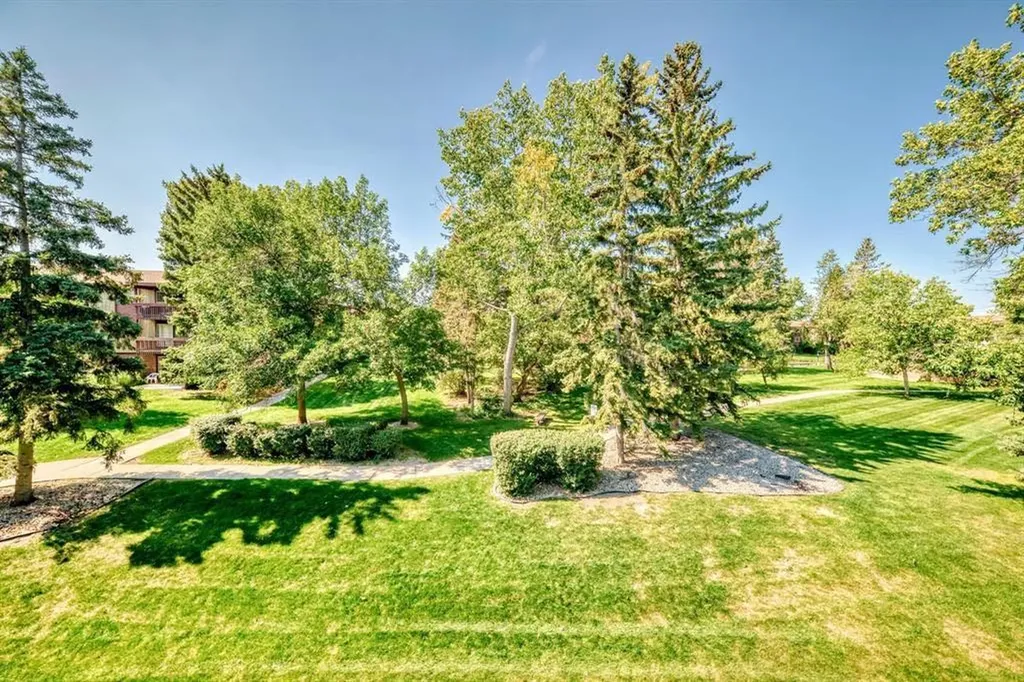 8948 Elbow Drive SW Calgary AB T2V 0H9