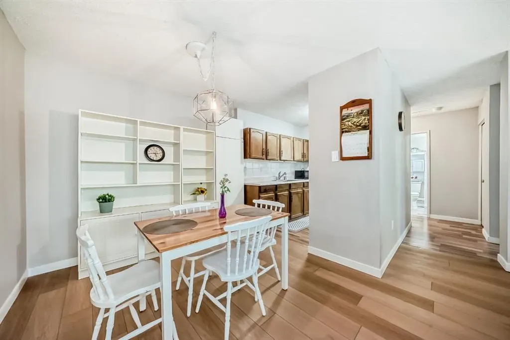 8948 Elbow Drive SW Calgary AB T2V 0H9
