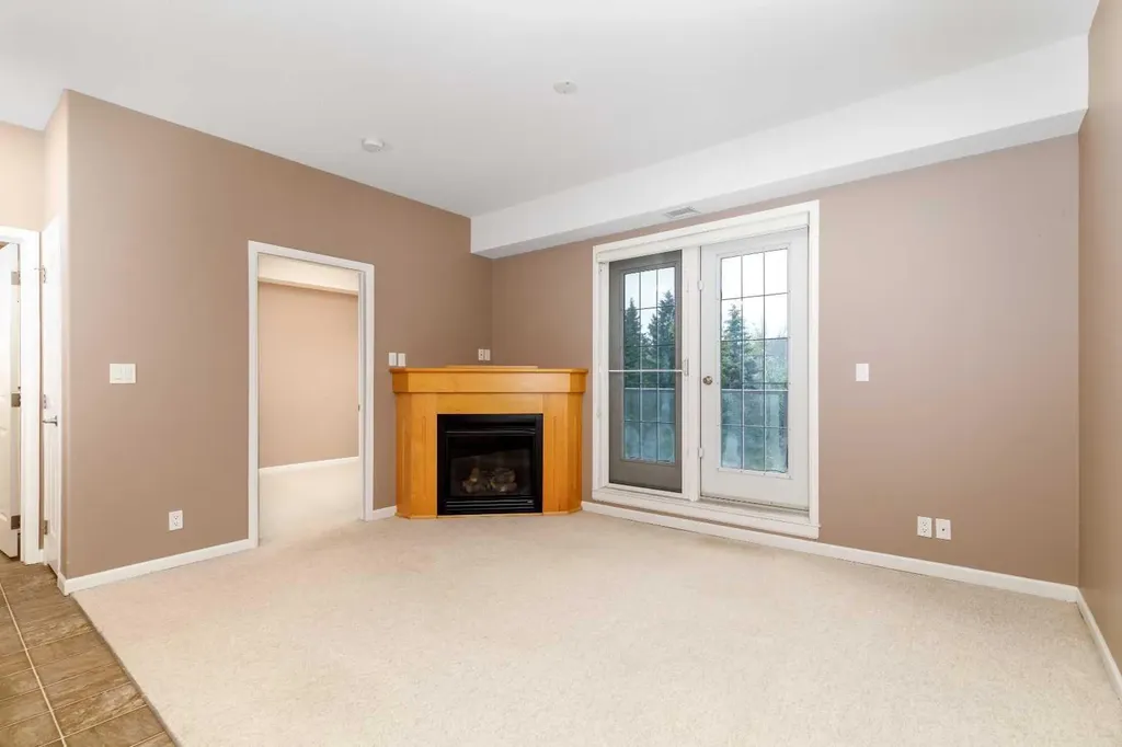 5040 53 Street Sylvan Lake AB T4S0A1