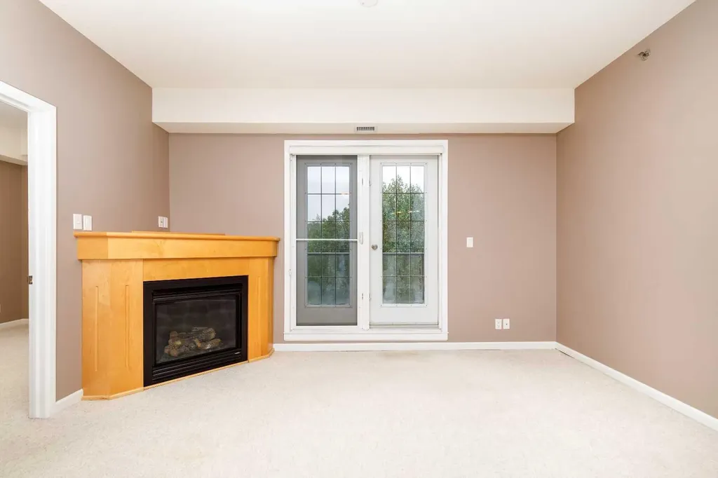 5040 53 Street Sylvan Lake AB T4S0A1