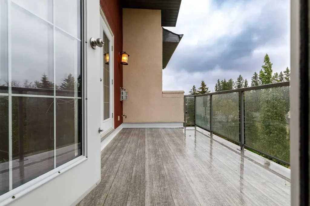 5040 53 Street Sylvan Lake AB T4S0A1