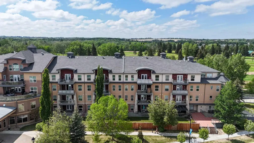 5040 53 Street Sylvan Lake AB T4S0A1
