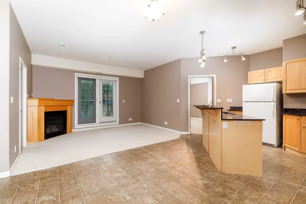 5040 53 Street Sylvan Lake AB T4S0A1