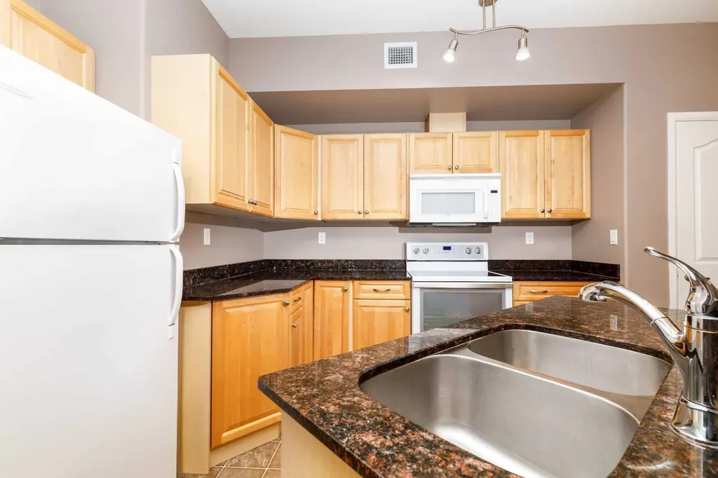 5040 53 Street Sylvan Lake AB T4S0A1