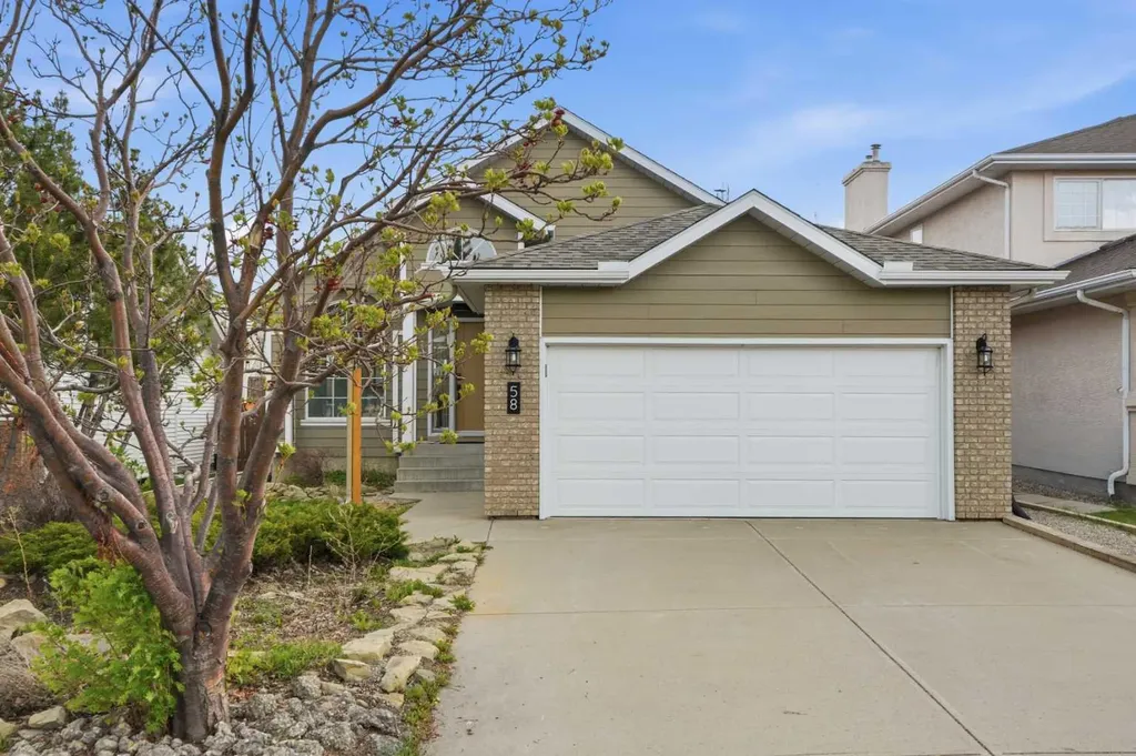 58 Edgevalley Close NW Calgary AB T3A 5E4